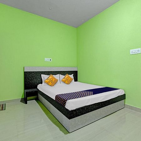 Spot On B R Comforts Krs Back Water Hotell Hosa Kannambādi Exteriör bild